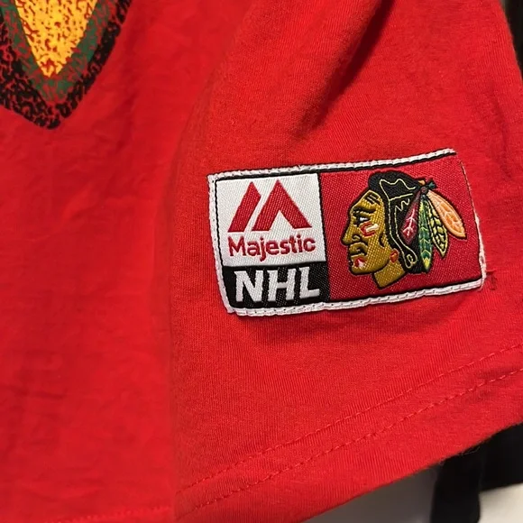 MAJESTIC—-Womans Blackhawks Hip Check Lace Up Long Sleeve- Large - Picture 5 of 7